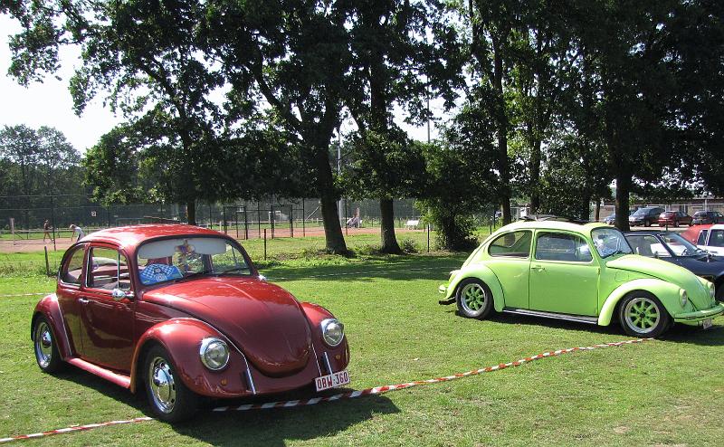 Het bestuur heeft dit uitstekend gezegd, SHOW EN SHINE, en dit alles onder een blakende zon op de locatie De Blookberg te Zutendaal (26).JPG